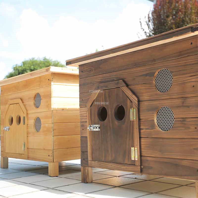 Wooden Outdoor waterproof dog and cat house