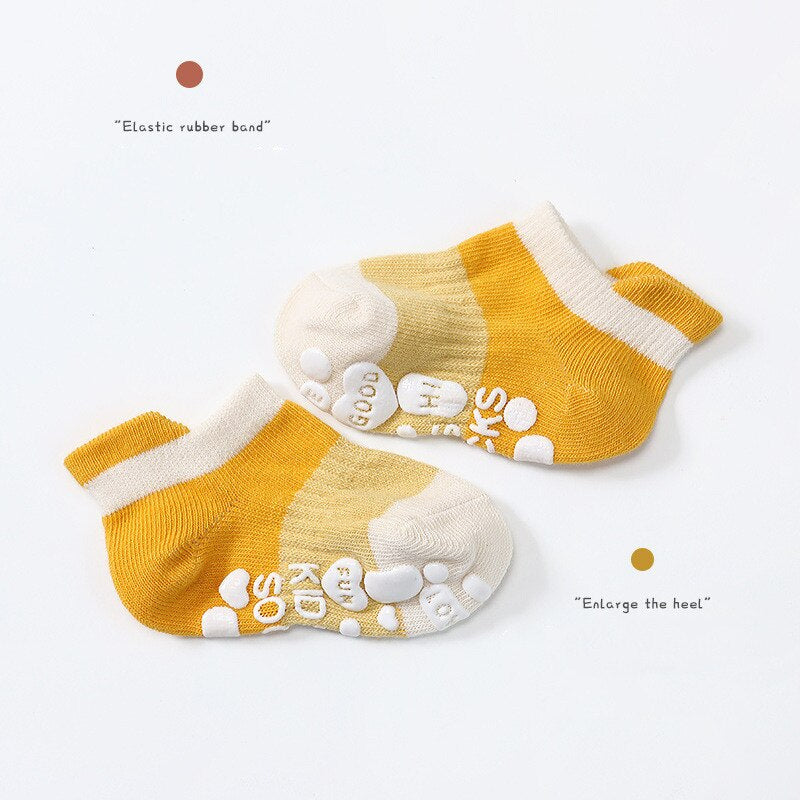 Rubber Grips Cotton Children Low-Cut Sock for Boy-Girl