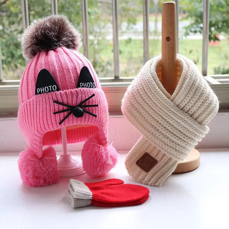 CuddleCat Cozy Knit Set: Adorable Baby Hat, Scarf, and Gloves for Autumn/Winter