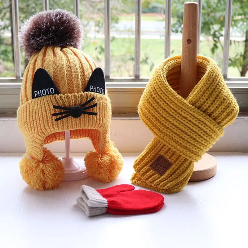 CuddleCat Cozy Knit Set: Adorable Baby Hat, Scarf, and Gloves for Autumn/Winter