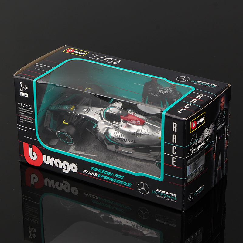 Bburago 1:43 2022 F1 Mercedes-AMG Team W13