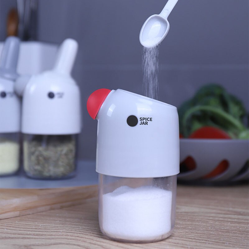 Multifunctional spoon cap integrated seasoning bottle 2 in 1